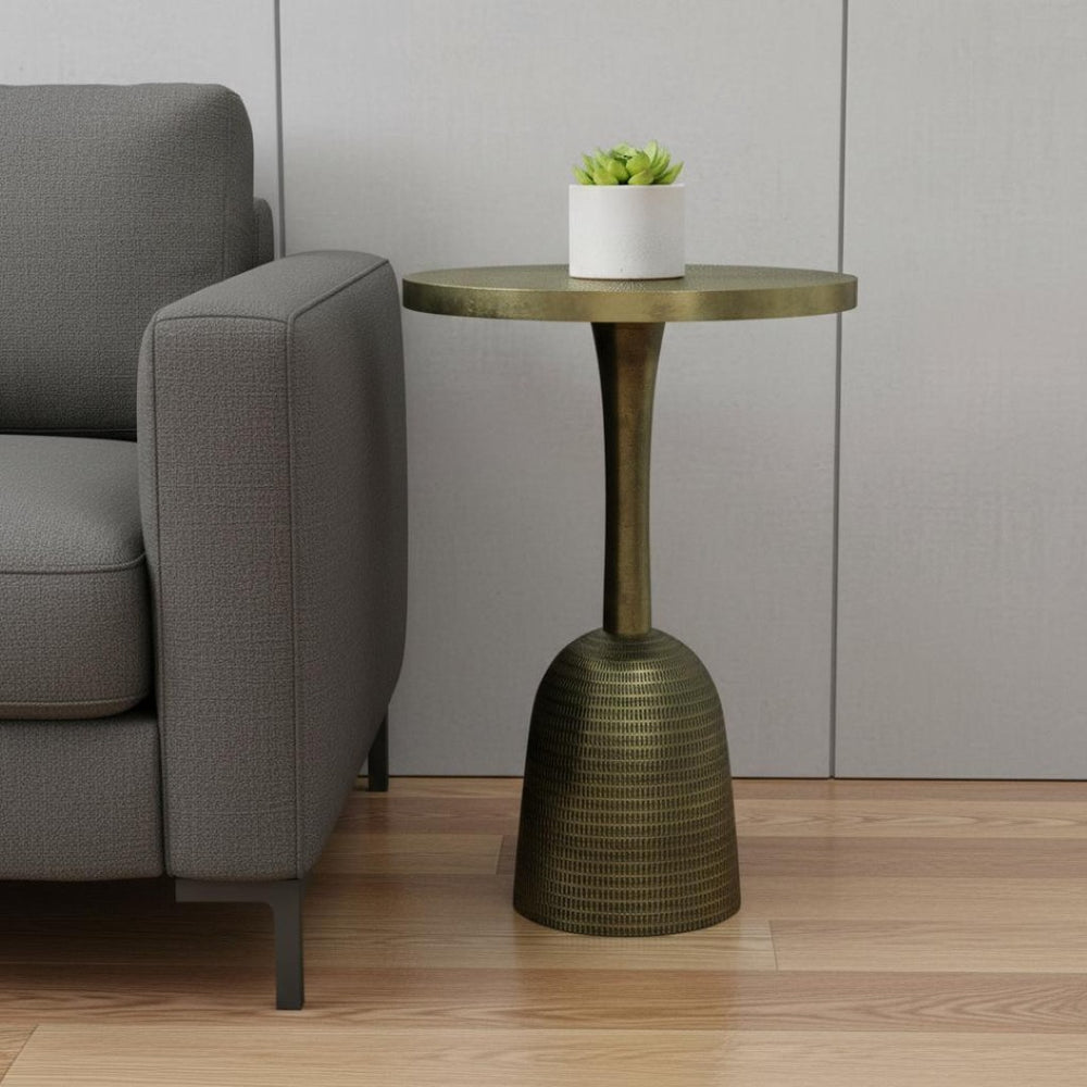 HomeRoots 24" Turquoise Aluminum Round End Table - Modern Accent for Small Spaces, Stylish and Versatile Decor 636139