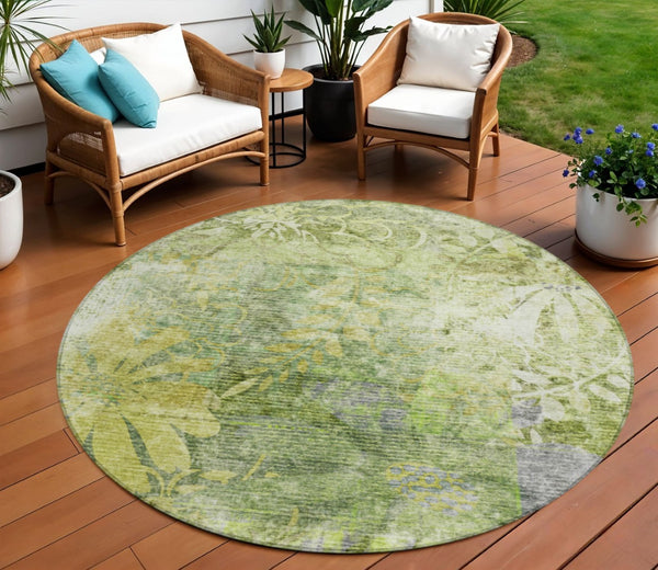 HomeRoots 8' Artichoke Green & Ivory Round Floral Rug - Durable, Washable, Perfect for Indoor/Outdoor Use! 639253