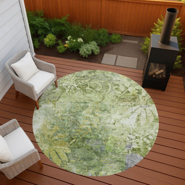 HomeRoots 8' Artichoke Green & Ivory Round Floral Rug - Durable, Washable, Perfect for Indoor/Outdoor Use! 639253