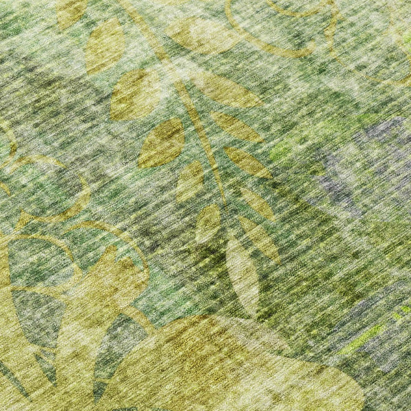 HomeRoots 8' Artichoke Green & Ivory Round Floral Rug - Durable, Washable, Perfect for Indoor/Outdoor Use! 639253