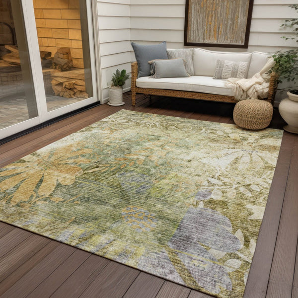 HomeRoots 5' Durable Brown and Ivory Floral Area Rug - Washable Indoor/Outdoor Design for High-Traffic Spaces 639258