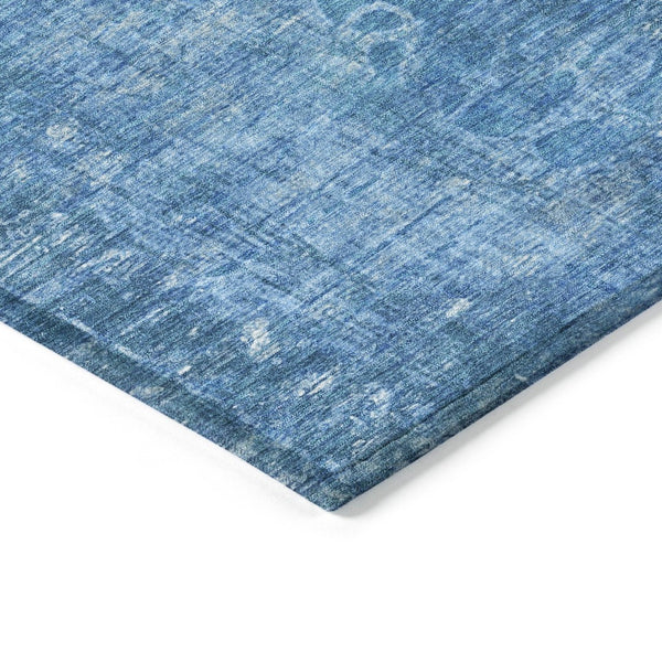 HomeRoots 8' Denim Blue Round Floral Indoor/Outdoor Area Rug - Machine Washable, Durable, Pet-Friendly Design 639289