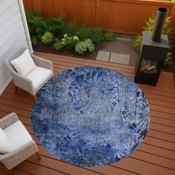 HomeRoots 8' Navy Blue and Gray Round Floral Area Rug - Durable, Stain-Resistant, Machine Washable for Indoors & Outdoors 639295