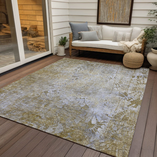 HomeRoots 5' Wheat and Beige Floral Area Rug - Durable, Washable, Indoor/Outdoor Use for High-Traffic Spaces 639306