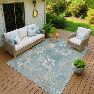 HomeRoots 5' X 8' Blue and Ivory Floral Area Rug - Washable, Durable, Indoor/Outdoor, Kid & Pet-Friendly Design 639324