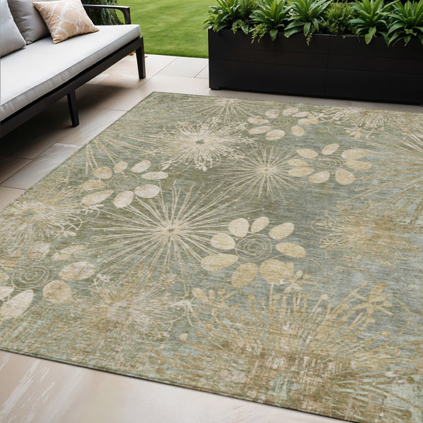 HomeRoots 5' Sage & Beige Floral Area Rug – Washable, Durable & Versatile for Indoor/Outdoor Use, 5' x 8' 639348