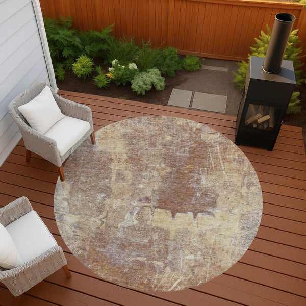 HomeRoots 8' Modern Terra Cotta & Beige Round Abstract Washable Rug for Indoor & Outdoor Living Spaces 639385