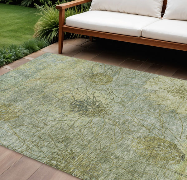 HomeRoots 8' X 10' Washable Artichoke Green Beige Floral Area Rug - Durable Indoor/Outdoor Charm for All Spaces 639686