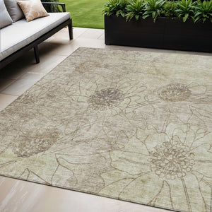 HomeRoots 5' Brown & Beige Floral Area Rug - Durable, Washable Design for Indoor & Outdoor Spaces, 5x8 ft 639690