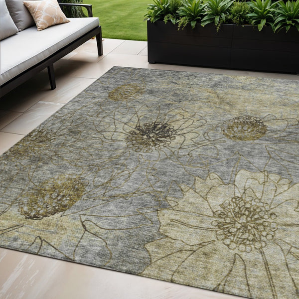 HomeRoots 5' Granite Gray and Gold Floral Washable Area Rug - Durable, Elegant Design for Indoor & Outdoor Use 639702