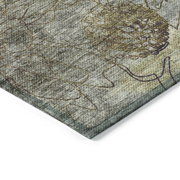 HomeRoots 5' X 8' Pewter & Beige Floral Indoor/Outdoor Area Rug - Durable, Washable, Stain-Resistant Design 639714