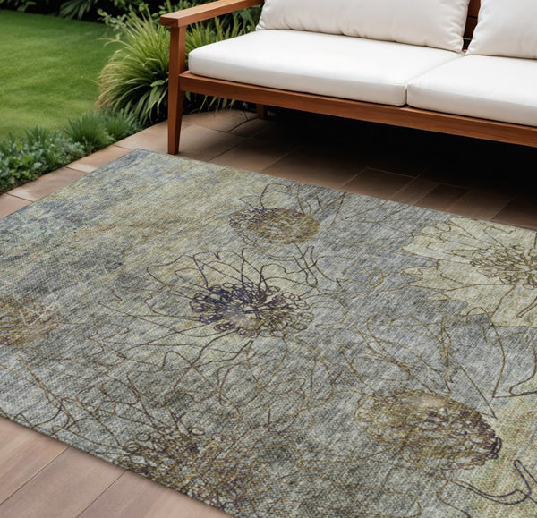 HomeRoots 8' X 10' Stylish Pewter Beige Floral Washable Area Rug for Indoor & Outdoor High-Traffic Spaces 639716
