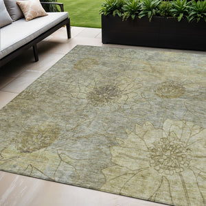 HomeRoots 5' Washable Taupe and Wheat Floral Area Rug - Durable Indoor/Outdoor Rug for High-Traffic Spaces 639726