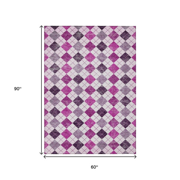 HomeRoots 5' Blush and Ivory Geometric Area Rug - Stylish, Washable Design for Indoor and Outdoor Spaces 639756