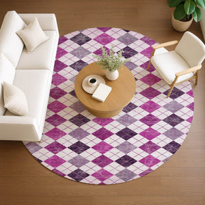 HomeRoots 8' Blush and Ivory Round Geometric Area Rug - Washable, Durable, Versatile for Indoor & Outdoor Use 639757