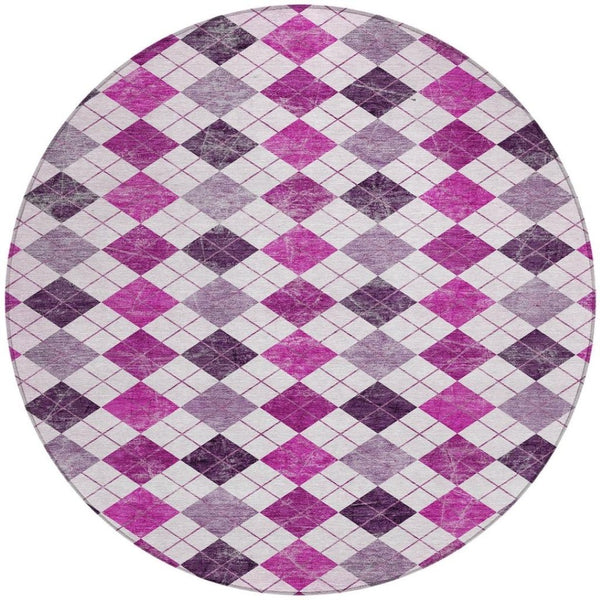 HomeRoots 8' Blush and Ivory Round Geometric Area Rug - Washable, Durable, Versatile for Indoor & Outdoor Use 639757