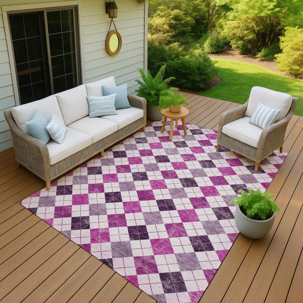 HomeRoots 8' X 10' Blush and Ivory Geometric Indoor Outdoor Rug - Stylish, Durable, Washable, and Versatile 639758