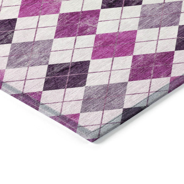 HomeRoots 8' X 10' Blush and Ivory Geometric Indoor Outdoor Rug - Stylish, Durable, Washable, and Versatile 639758