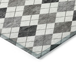 HomeRoots 8' Gray and Ivory Round Geometric Rug - Stylish, Washable, Durable for Indoor & Outdoor Spaces! 639769