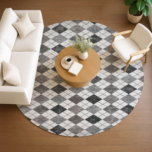 HomeRoots 8' Gray and Ivory Round Geometric Rug - Stylish, Washable, Durable for Indoor & Outdoor Spaces! 639769