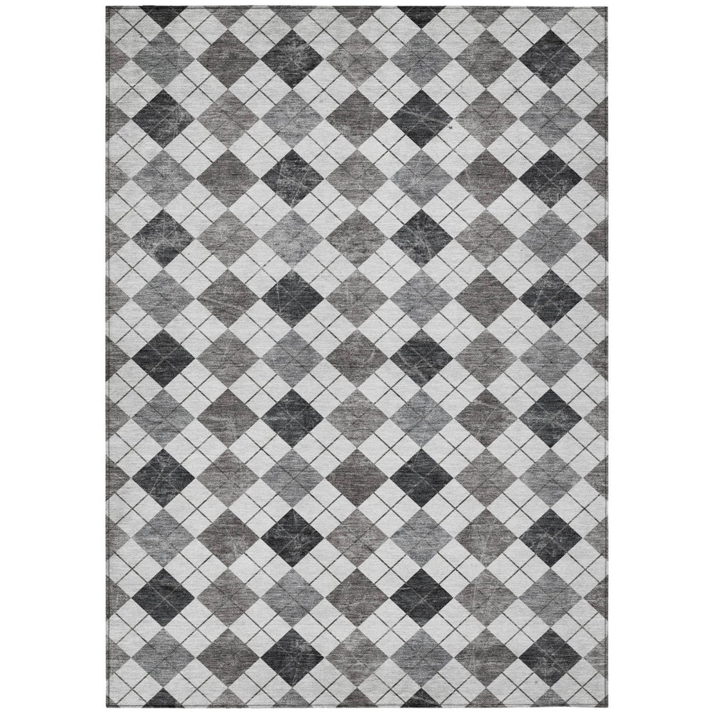 HomeRoots 10' Gray and Ivory Geometric Washable Area Rug - Durable Indoor/Outdoor Design for Busy Homes 639772