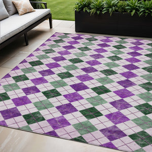 HomeRoots 5' Stylish Purple Green Ivory Geometric Area Rug - Versatile Washable Indoor/Outdoor Design for All Spaces 639792