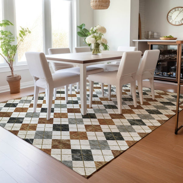 HomeRoots 5' Geometric Terra Cotta Ivory & Gray Area Rug - Washable, Durable for Indoor & Outdoor Use! 639810