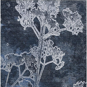 HomeRoots 5' X 8' Navy Blue & Ivory Floral Rug - Stylish, Washable, Indoor/Outdoor, Stain-Resistant Design! 639858