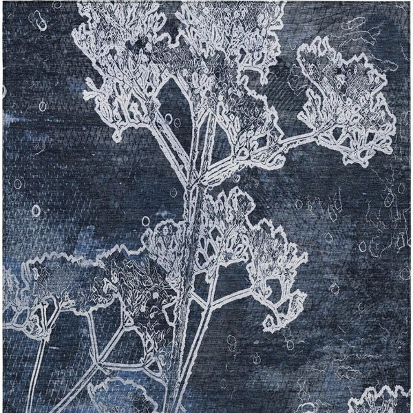 HomeRoots 5' X 8' Navy Blue & Ivory Floral Rug - Stylish, Washable, Indoor/Outdoor, Stain-Resistant Design! 639858