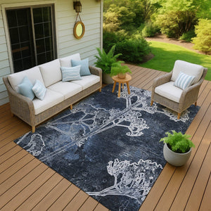 HomeRoots 5' X 8' Navy Blue & Ivory Floral Rug - Stylish, Washable, Indoor/Outdoor, Stain-Resistant Design! 639858
