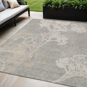 HomeRoots 5' Elegant Silver and Gray Floral Area Rug - Washable, Durable, Indoor/Outdoor Perfect for Any Space! 639864
