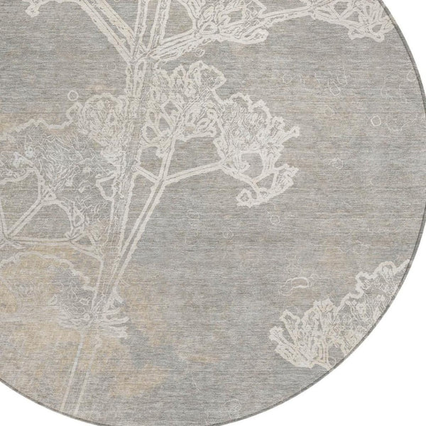 HomeRoots 8' Round Floral Washable Area Rug in Silver and Gray - Elegant Indoor/Outdoor Style, Easy Care! 639865