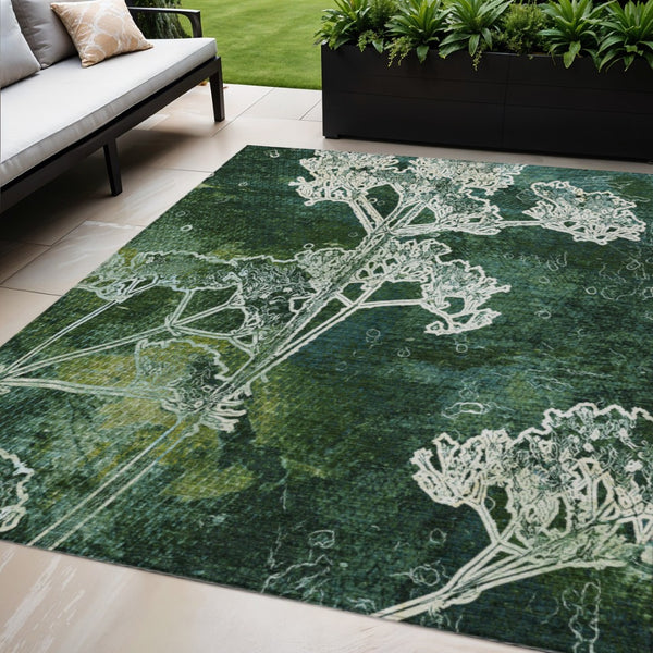 HomeRoots 5' Vibrant Teal Blue & Green Floral Washable Area Rug – Perfect for Indoor & Outdoor Spaces! 639870