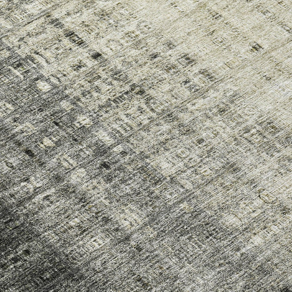 HomeRoots 8' Beige and Gray Round Striped Area Rug – Stylish, Washable, Durable for Indoor and Outdoor Use 639877