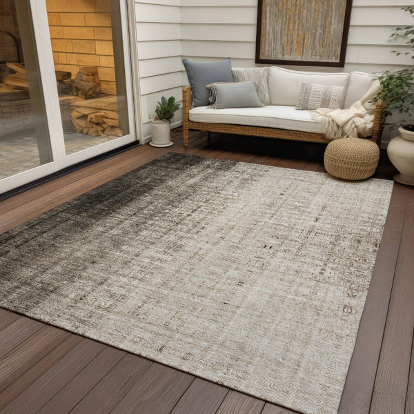 HomeRoots 5' Classic Brown and Beige Striped Washable Area Rug – Indoor/Outdoor Versatile Design for Any Space 639882