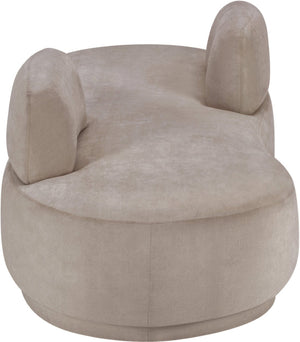 Meridian Furniture Argyle Reversible Chaise Lounge Sofa with Plush Upholstery for Modern Living Room Comfort Beige Chenille Fabric 639Beige-Chaise