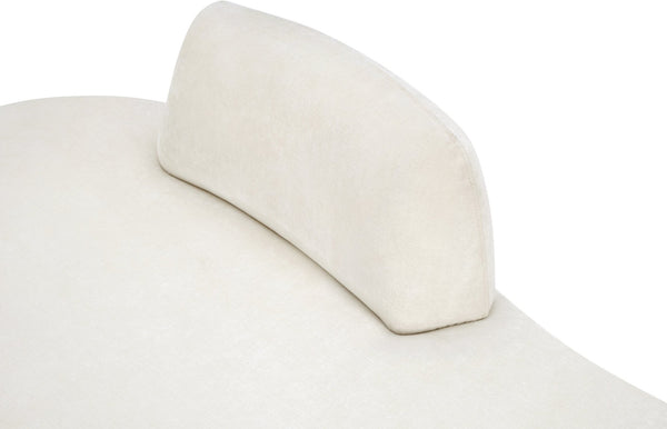 Meridian Furniture Argyle Reversible Chaise Lounge Sofa with Plush Upholstery for Modern Living Room Comfort Cream Chenille Fabric 639Cream-Chaise