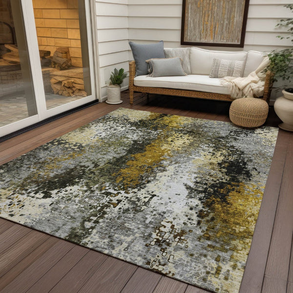 HomeRoots 5' X 8' Abstract Washable Area Rug in Pewter Gold & Silver – Ideal for Indoor & Outdoor Spaces! 640017