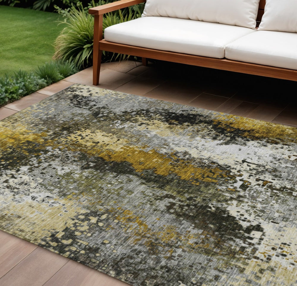 HomeRoots 8' X 10' Modern Abstract Washable Rug in Pewter, Gold & Silver – Durable Indoor/Outdoor Design! 640019