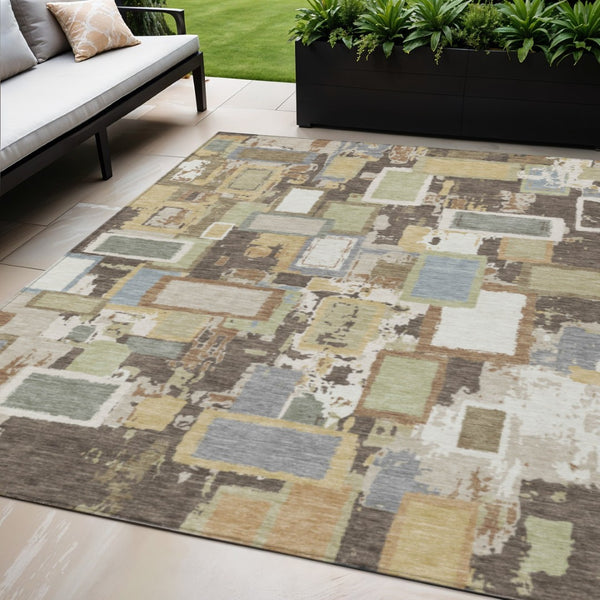 HomeRoots 5' Stylish Ivory Gold and Blue Geometric Indoor/Outdoor Area Rug - Washable, Durable, Versatile Design 640113