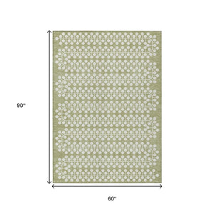 HomeRoots 5' Geometric Artichoke Green & Ivory Washable Area Rug for Indoor/Outdoor Use – Durable, Stylish, Easy Care 640278