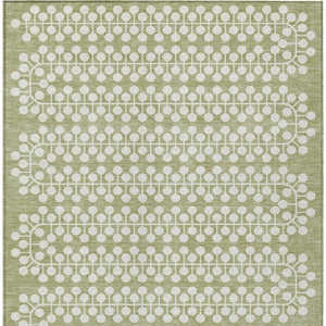 HomeRoots 5' Geometric Artichoke Green & Ivory Washable Area Rug for Indoor/Outdoor Use – Durable, Stylish, Easy Care 640278