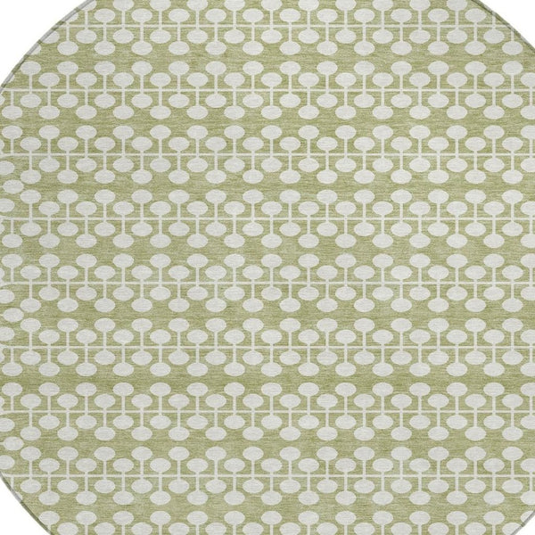 HomeRoots 8' Artichoke Green & Ivory Geometric Round Rug - Stylish, Washable for Indoor/Outdoor Spaces! 640279