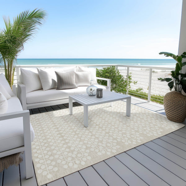 HomeRoots 5' x 8' Beige and Ivory Geometric Area Rug - Washable, Durable Design for Indoor & Outdoor Spaces 640284