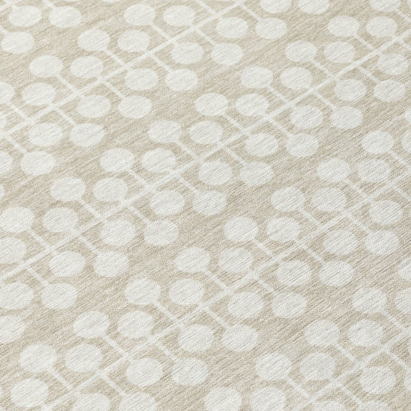 HomeRoots 8' Round Beige and Ivory Geometric Indoor-Outdoor Area Rug – Stylish, Durable, Washable Design! 640285