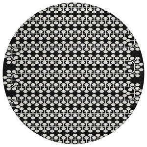 HomeRoots 8' Black And Ivory Geometric Round Area Rug – Durable, Washable Design for Indoor/Outdoor Spaces 640291