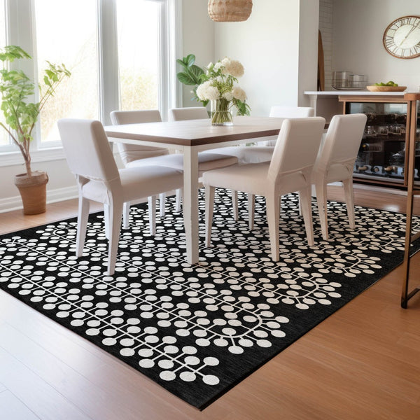 HomeRoots 10' Modern Black and Ivory Geometric Area Rug - Washable Indoor/Outdoor, Durable for High Traffic Spaces 640294