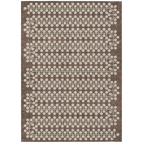 HomeRoots 5' Stylish Brown & Ivory Geometric Washable Area Rug for Indoor/Outdoor Use - Durable & Easy Care 640296