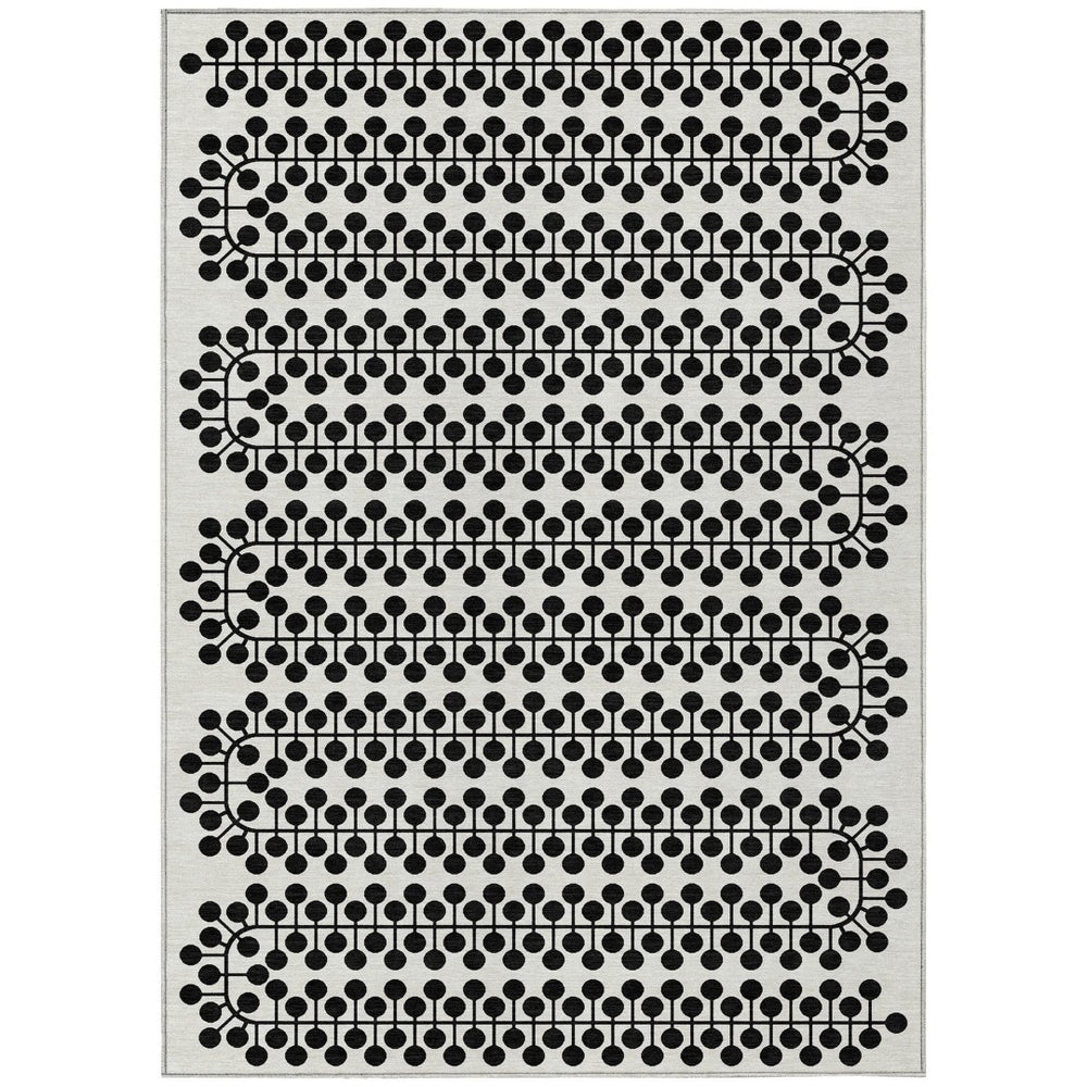 HomeRoots 5' Modern Ivory and Black Geometric Area Rug - Washable, Durable, Indoor/Outdoor, Kid & Pet Friendly! 640315