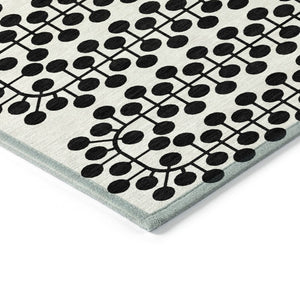 HomeRoots 5' Modern Ivory and Black Geometric Area Rug - Washable, Durable, Indoor/Outdoor, Kid & Pet Friendly! 640315